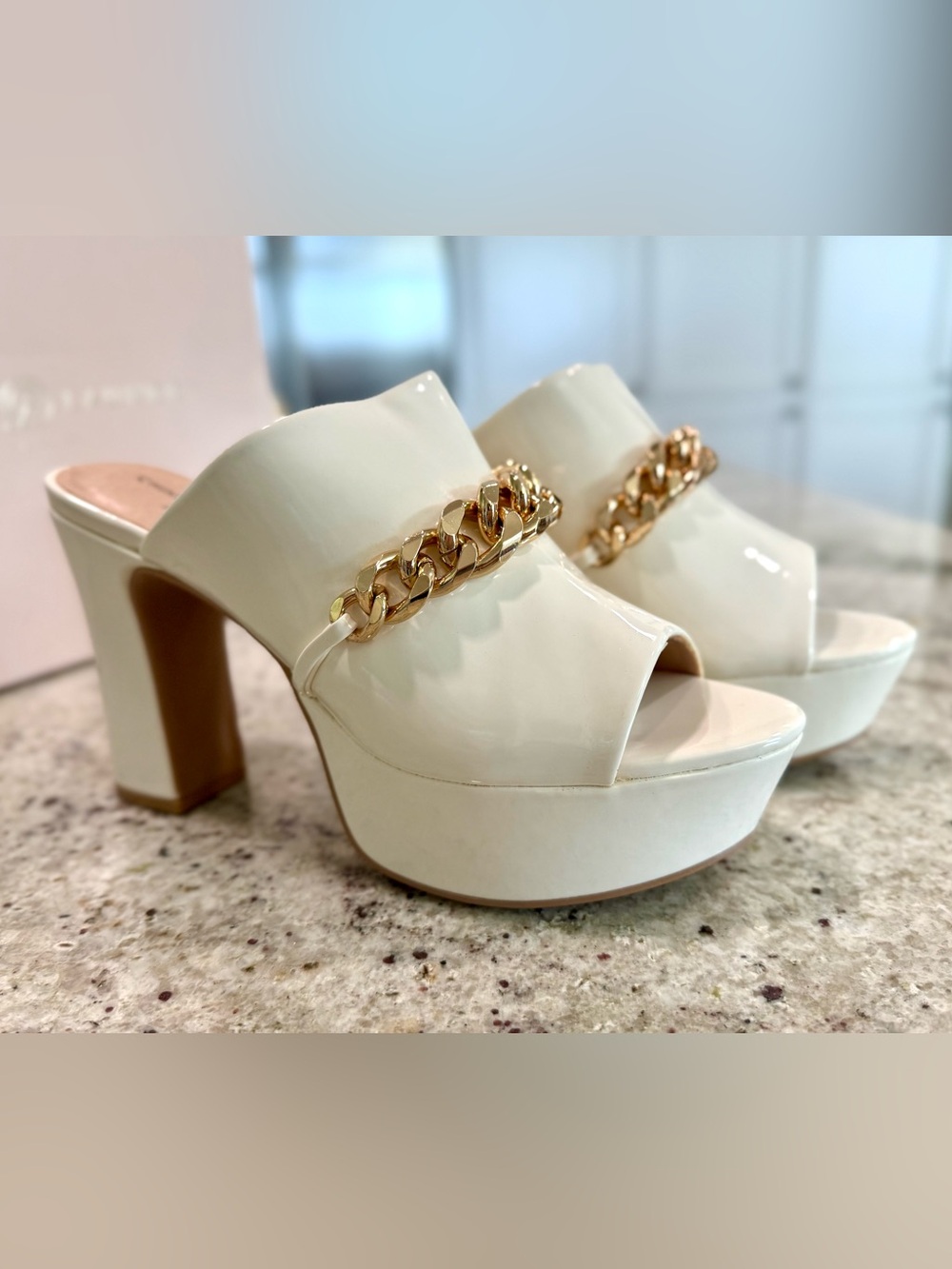 Chinese Laundry "Ditzy" Cream Platform Mules with Gold Chain (NEW)